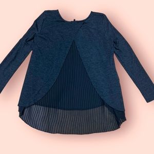 Pre-Owned dark grey light weighted sweater Women Size S Brand:W5 long sleeves